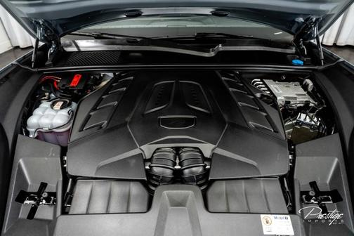 2024 Porsche Cayenne S