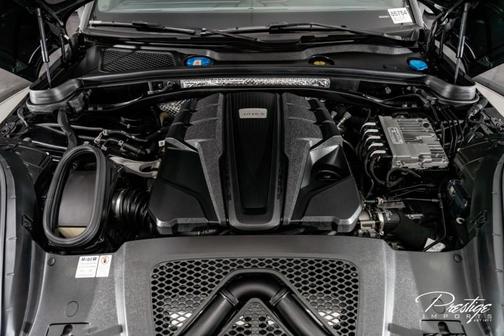 2021 Porsche Macan S
