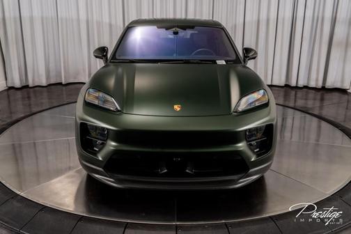2025 Porsche Macan 4S