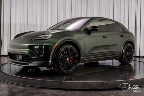 2025 Porsche Macan 4S