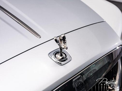 Andalusian White 2016 Rolls-Royce Dawn 2dr Convertible