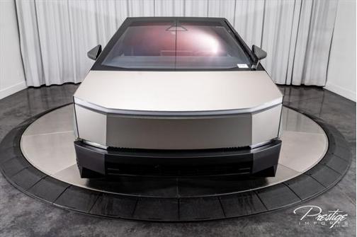 2024 Tesla Cybertruck Cyberbeast