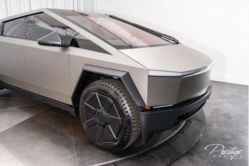 2024 Tesla Cybertruck Cyberbeast