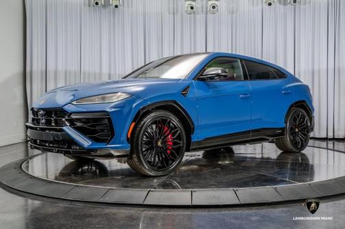 2025 Lamborghini Urus SE
