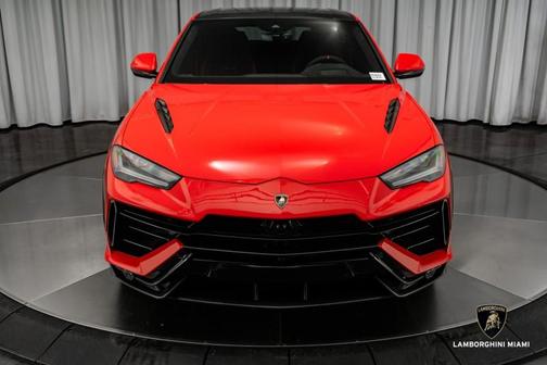 2023 Lamborghini Urus Performante