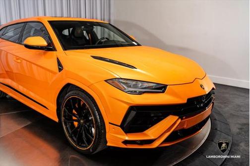 2024 Lamborghini Urus S