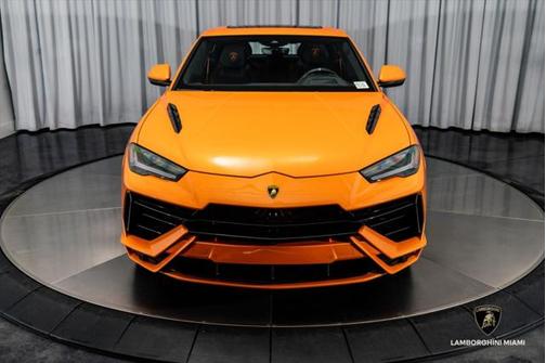 2024 Lamborghini Urus S