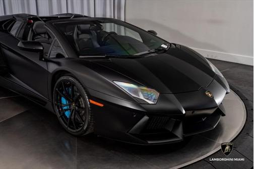 2017 Lamborghini Aventador LP700-4