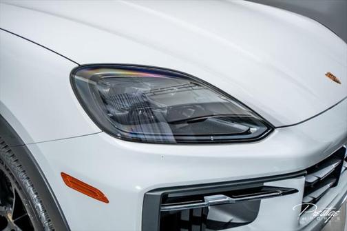 2024 Porsche Cayenne S