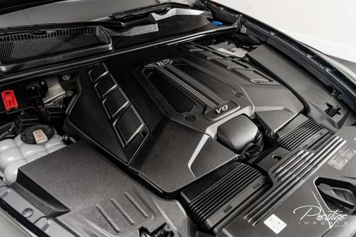 2022 Bentley Bentayga V8