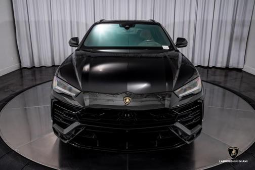 2019 Lamborghini Urus 