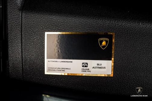 2023 Lamborghini Urus S