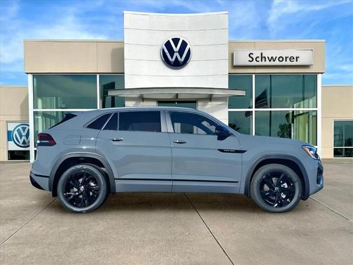 2026 Volkswagen Atlas Cross Sport 2.0T SEL