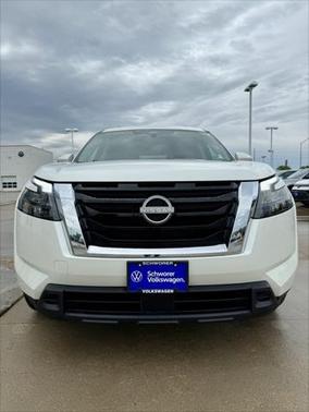 2024 Nissan Pathfinder SV 4WD
