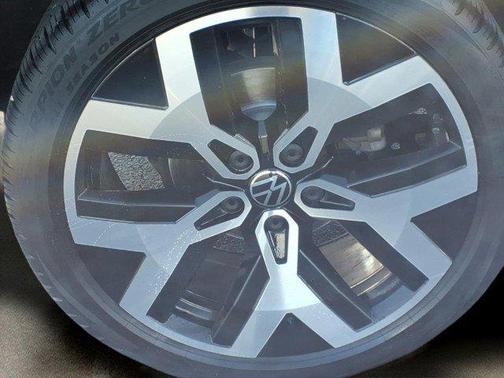 2023 Volkswagen Taos 1.5T SEL