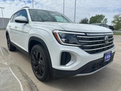 2025 Volkswagen Atlas 2.0T SE w/Technology 4MOTION