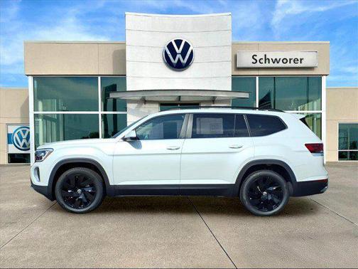 opal white pearl 2026 Volkswagen Atlas 2.0T SE w/Technology 4MOTION