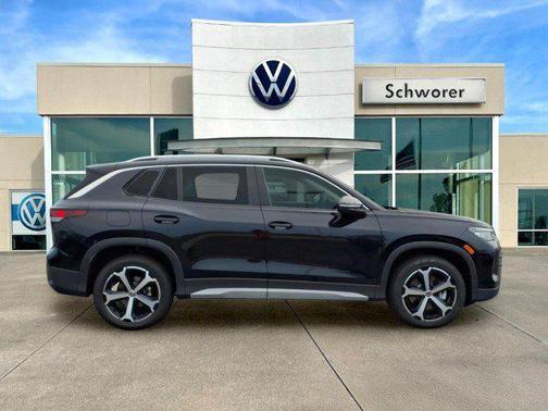 Deep Black Pearl 2026 Volkswagen Tiguan 2.0T SE