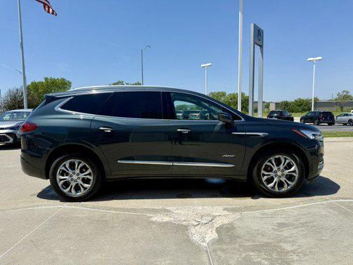 2021 Buick Enclave AWD Avenir
