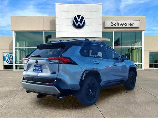 2022 Toyota RAV4 Hybrid SE