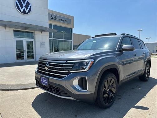 2025 Volkswagen Atlas 2.0T SE w/Technology 4MOTION
