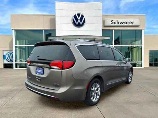 2017 Chrysler Pacifica Limited