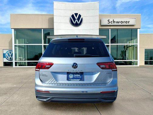 2024 Volkswagen Tiguan 2.0T SE 4MOTION