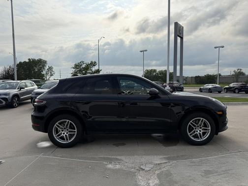 2020 Porsche Macan