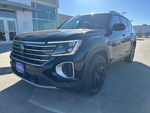 2025 Volkswagen Atlas 2.0T SE w/Technology 4MOTION