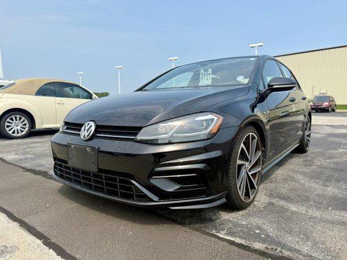 2018 Volkswagen Golf R 2.0T DSG