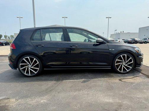 2018 Volkswagen Golf R 2.0T DSG