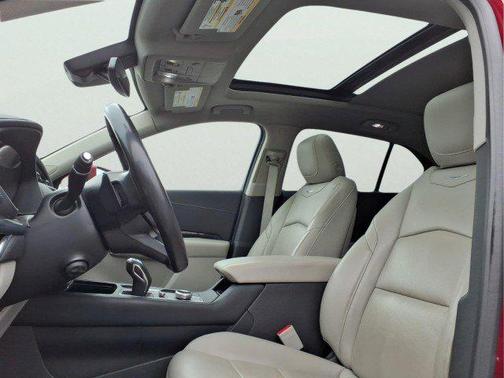 Red Horizon Tintcoat 2019 Cadillac XT4 Premium Luxury