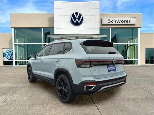 2026 Volkswagen Taos SEL