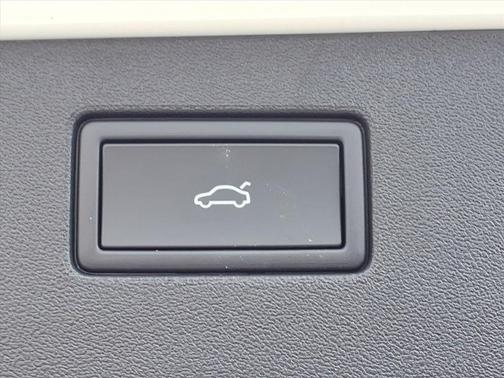 2026 Volkswagen Tiguan 2.0T SE R-Line Black 4MOTION