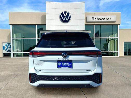 2026 Volkswagen Tiguan 2.0T SE R-Line Black 4MOTION