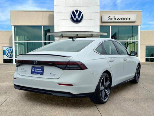 Platinum White Pearl 2024 Honda Accord Hybrid Sport