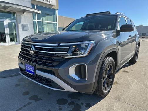 2025 Volkswagen Atlas 2.0T Peak Edition
