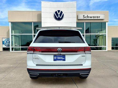 2026 Volkswagen Atlas 2.0T SE w/Technology 4MOTION