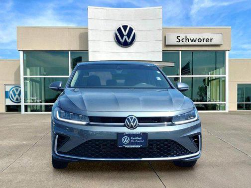 Platinum Gray Metallic 2025 Volkswagen Jetta 1.5T SEL