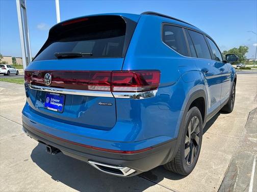 2025 Volkswagen Atlas 2.0T SE w/Technology 4MOTION