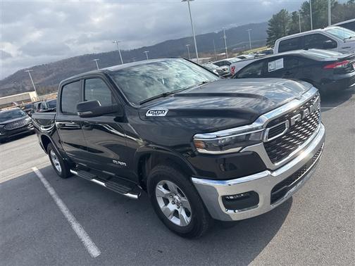 2025 RAM 1500 Big Horn Crew Cab 4x4 57' Box
