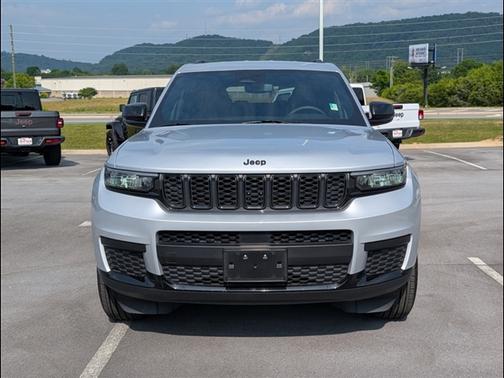 2024 Jeep Grand Cherokee L Altitude 4x4