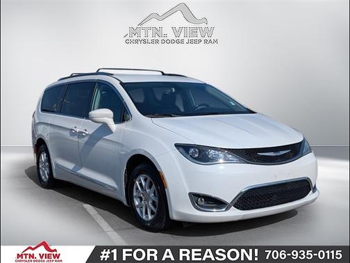 2020 Chrysler Pacifica Touring L