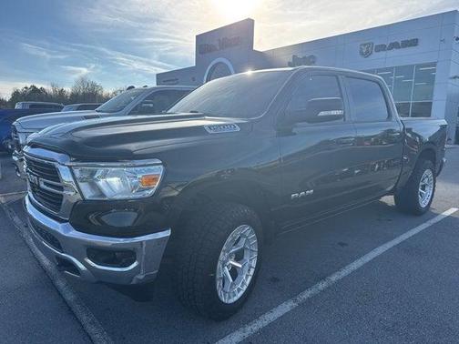 2021 RAM 1500 Big Horn Crew Cab 4x4 57' Box