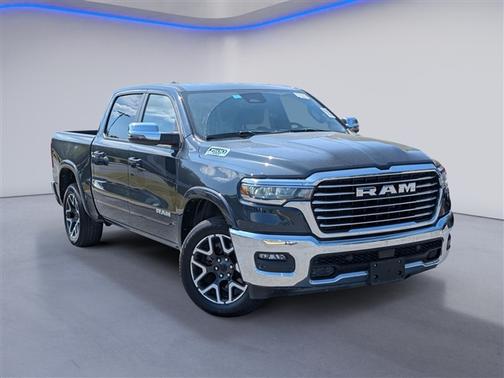 2025 RAM 1500 Laramie Crew Cab 4x4 57' Box