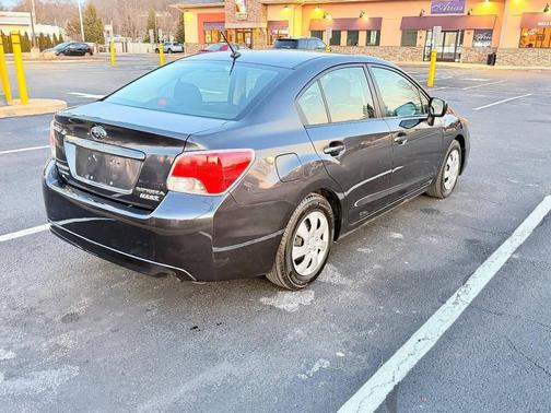 2013 Subaru Impreza 2.0i