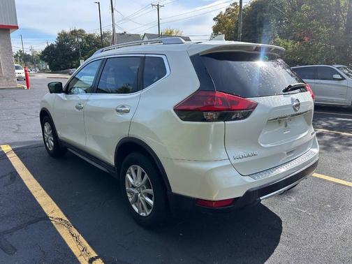 2018 Nissan Rogue SV