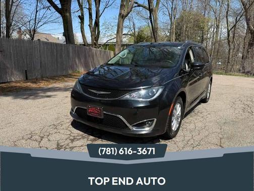 2018 Chrysler Pacifica Touring-L