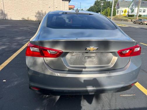 2017 Chevrolet Malibu 1LT