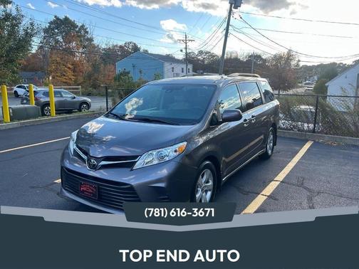 2019 Toyota Sienna LE